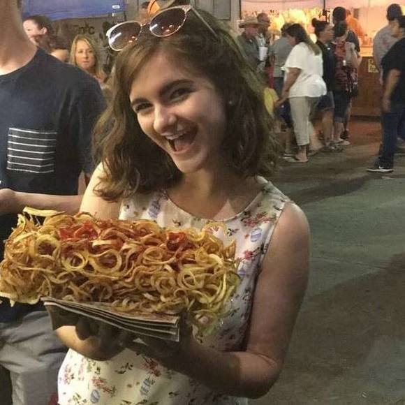 Meet your Posher, Piper - Picture 3 of 3